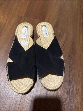 Alpargatus crossover black suede flat sandal braided rare summer NWT CASUAL $100